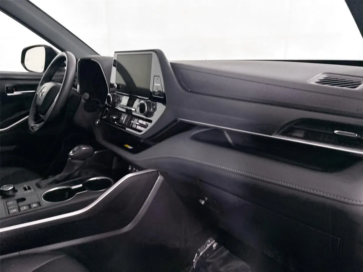 2025 Toyota Highlander XSE thumbnail 43