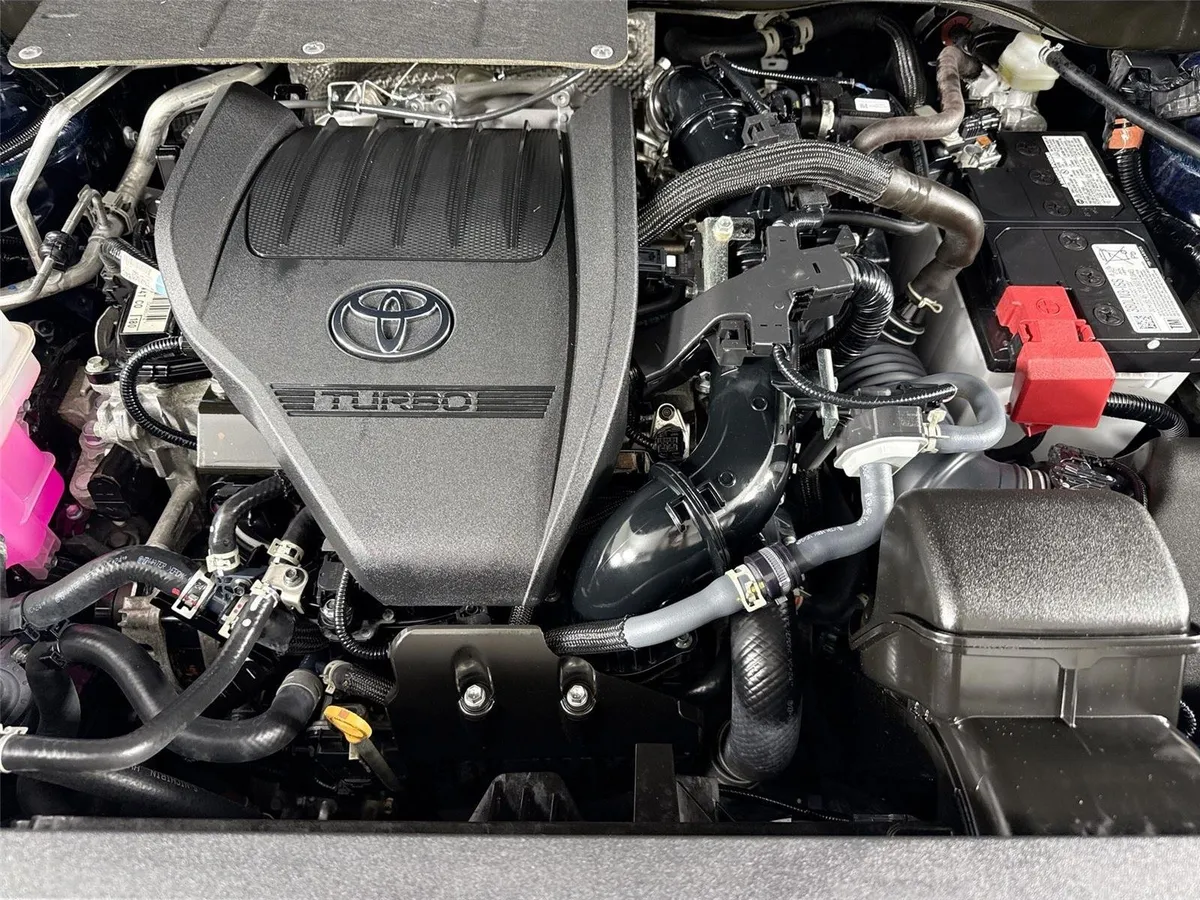 2025 Toyota Highlander XSE thumbnail 44