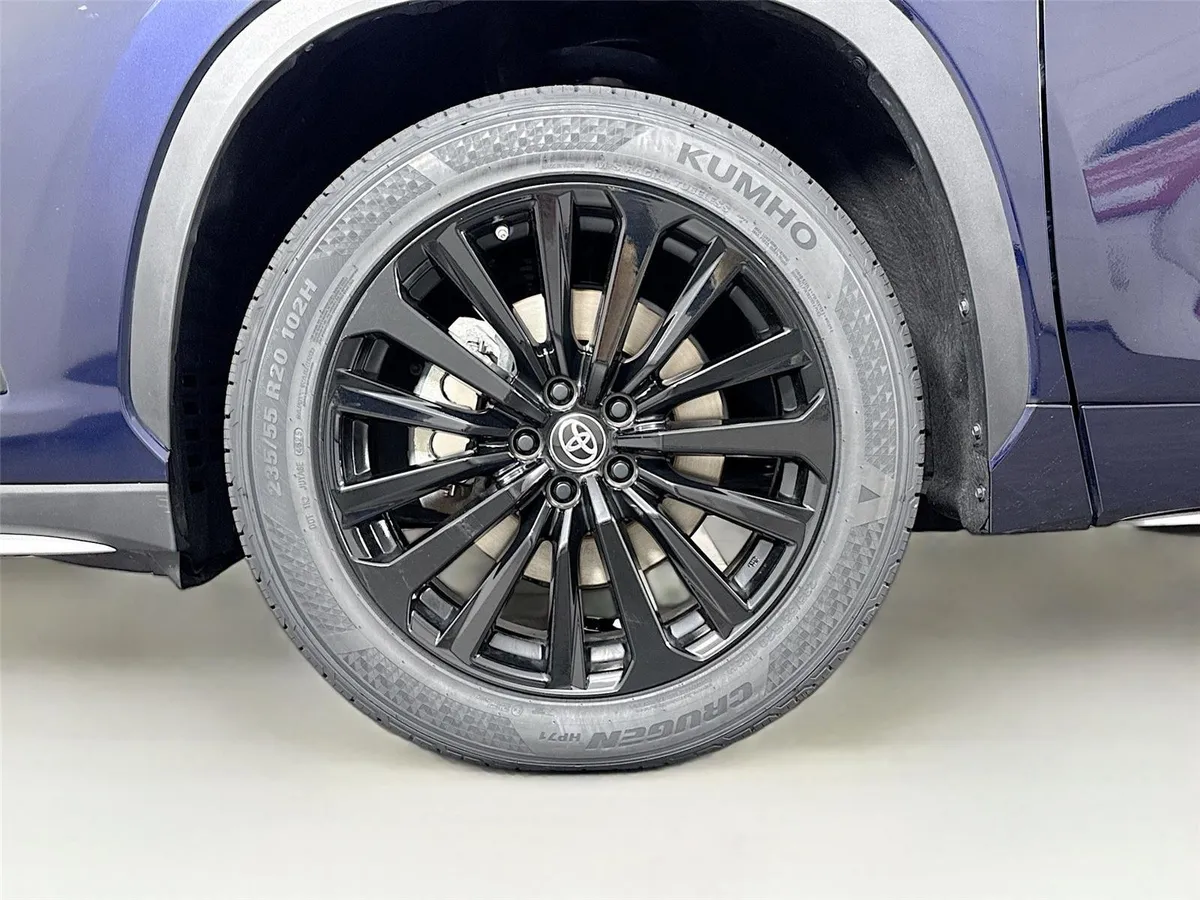 2025 Toyota Highlander XSE thumbnail 45