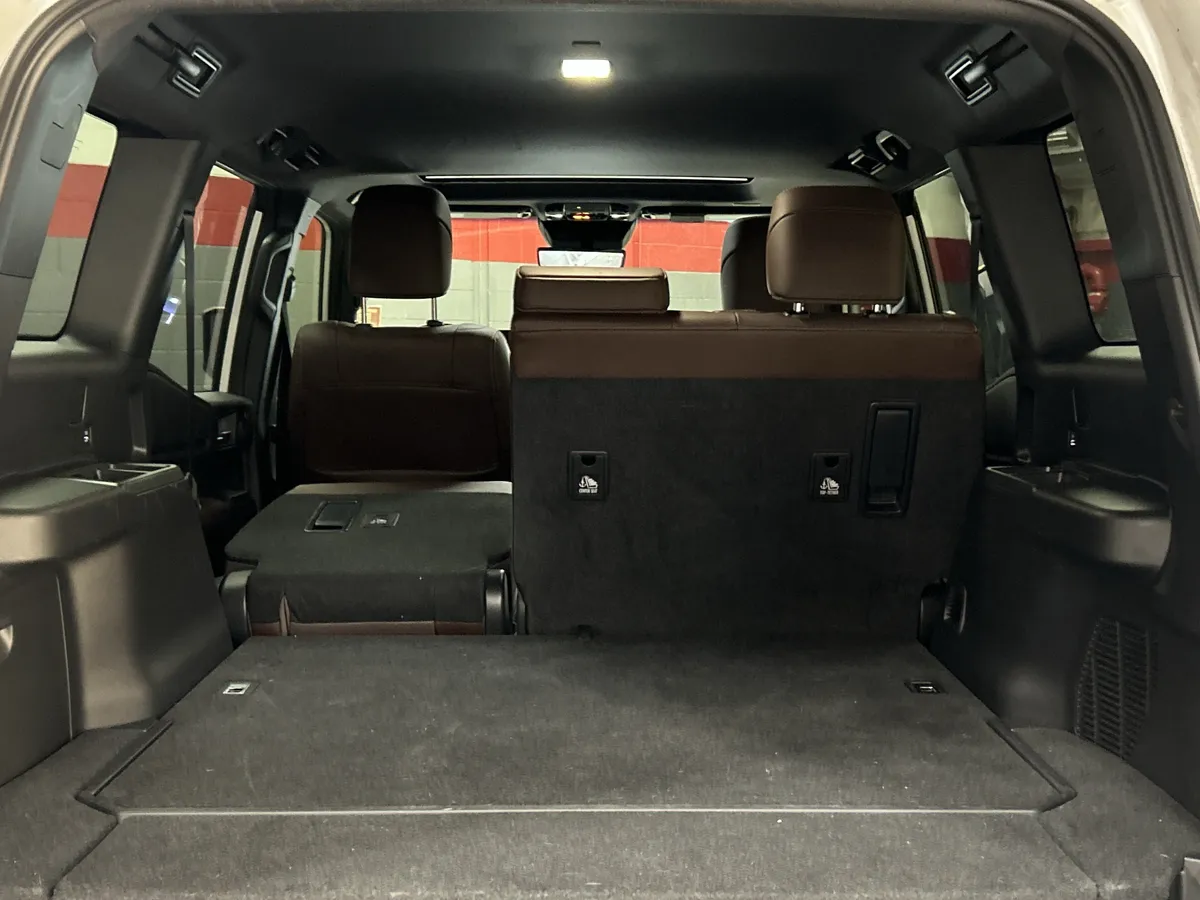 2025 Toyota Land Cruiser thumbnail 33
