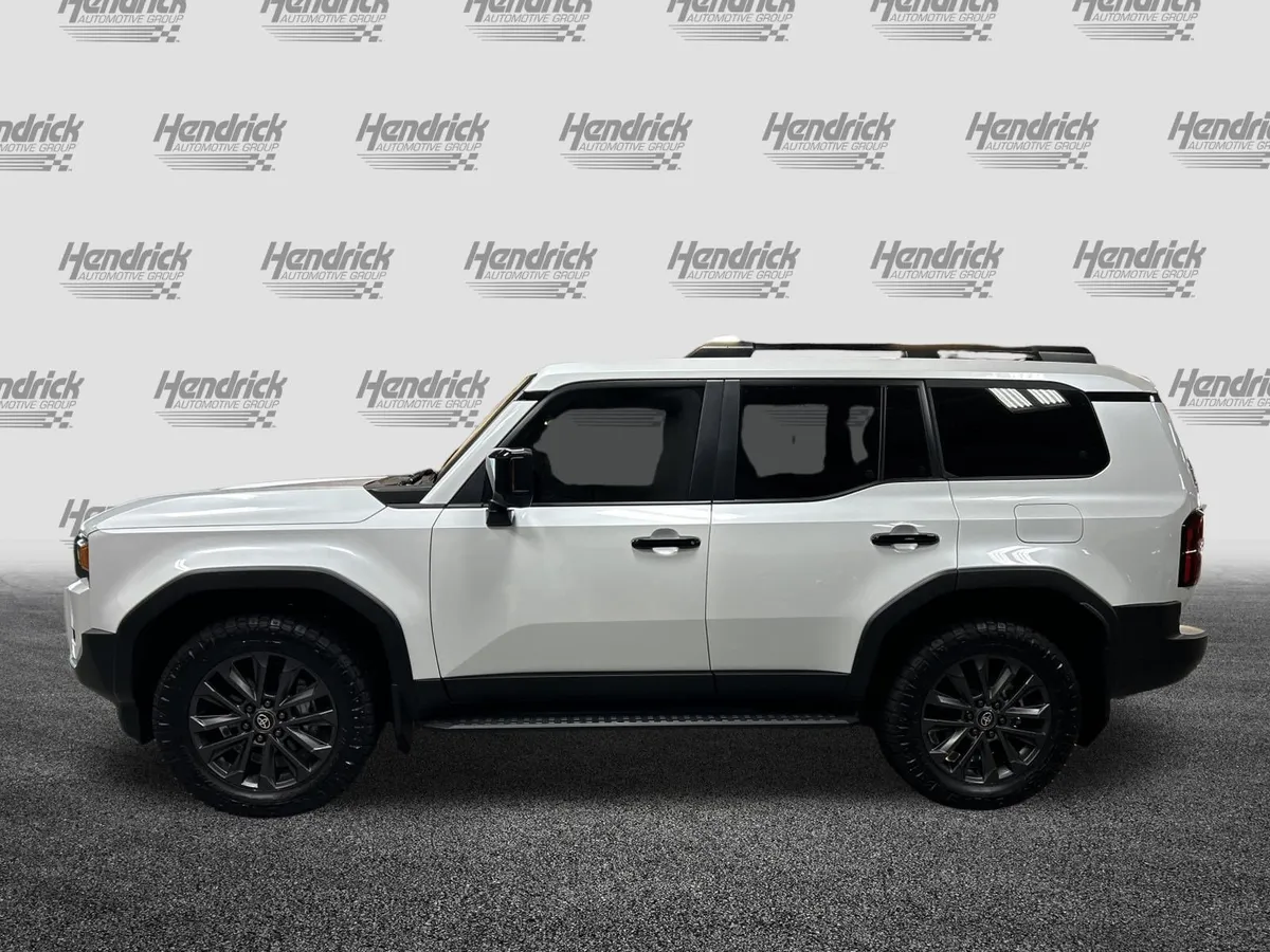 2025 Toyota Land Cruiser thumbnail 7