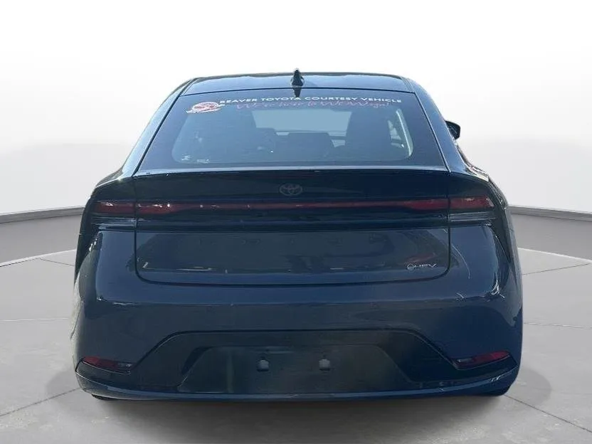 2025 Toyota Prius XLE thumbnail 7