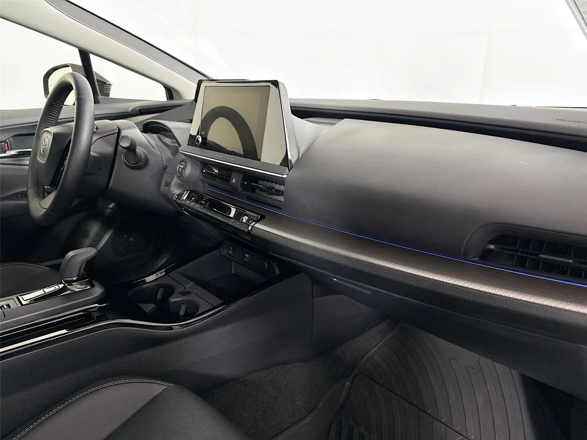 2025 Toyota Prius XLE thumbnail 41