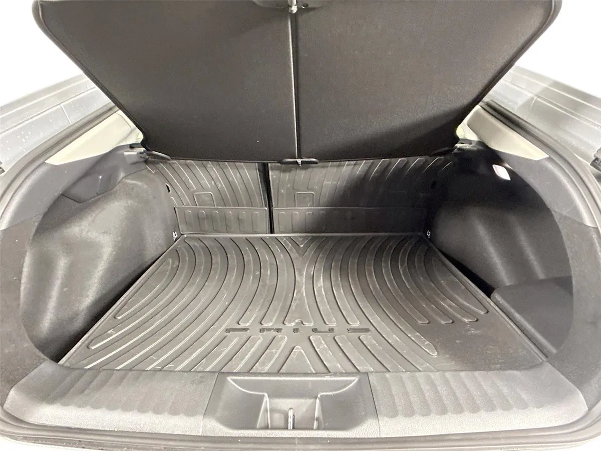 2025 Toyota Prius XLE thumbnail 37