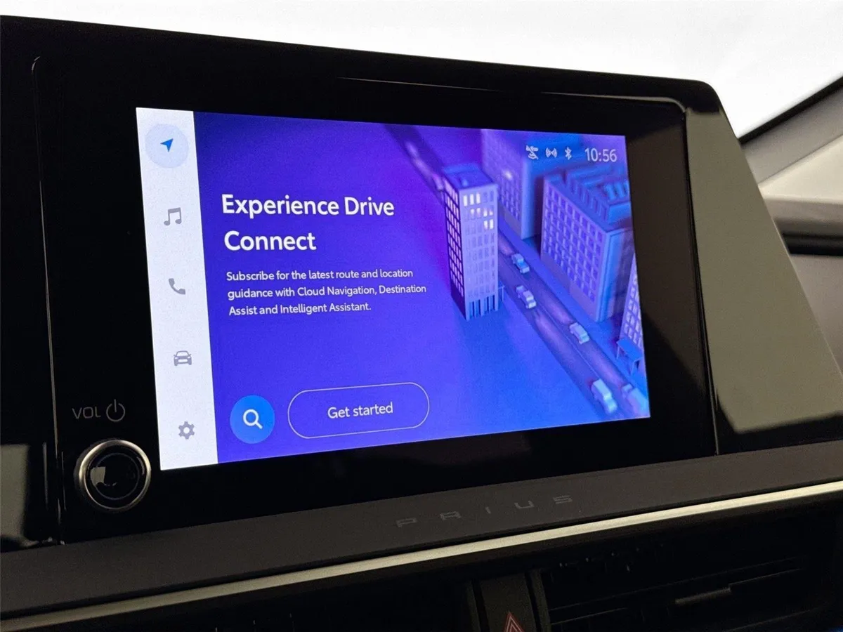 2025 Toyota Prius XLE thumbnail 7