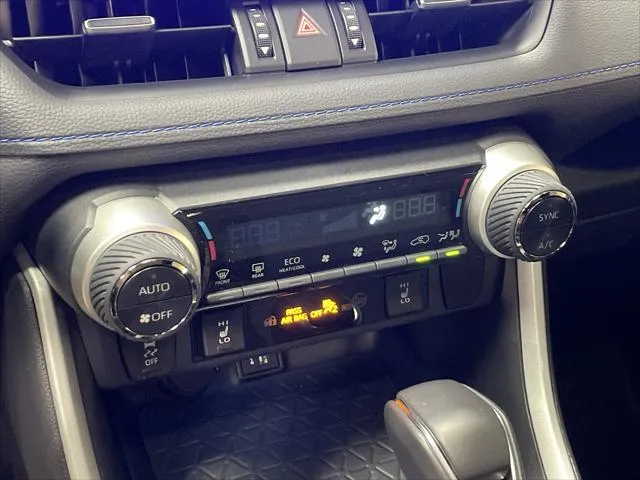 2025 Toyota RAV4 HYBRID thumbnail 22