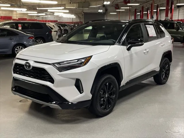 2025 Toyota RAV4 HYBRID thumbnail 5