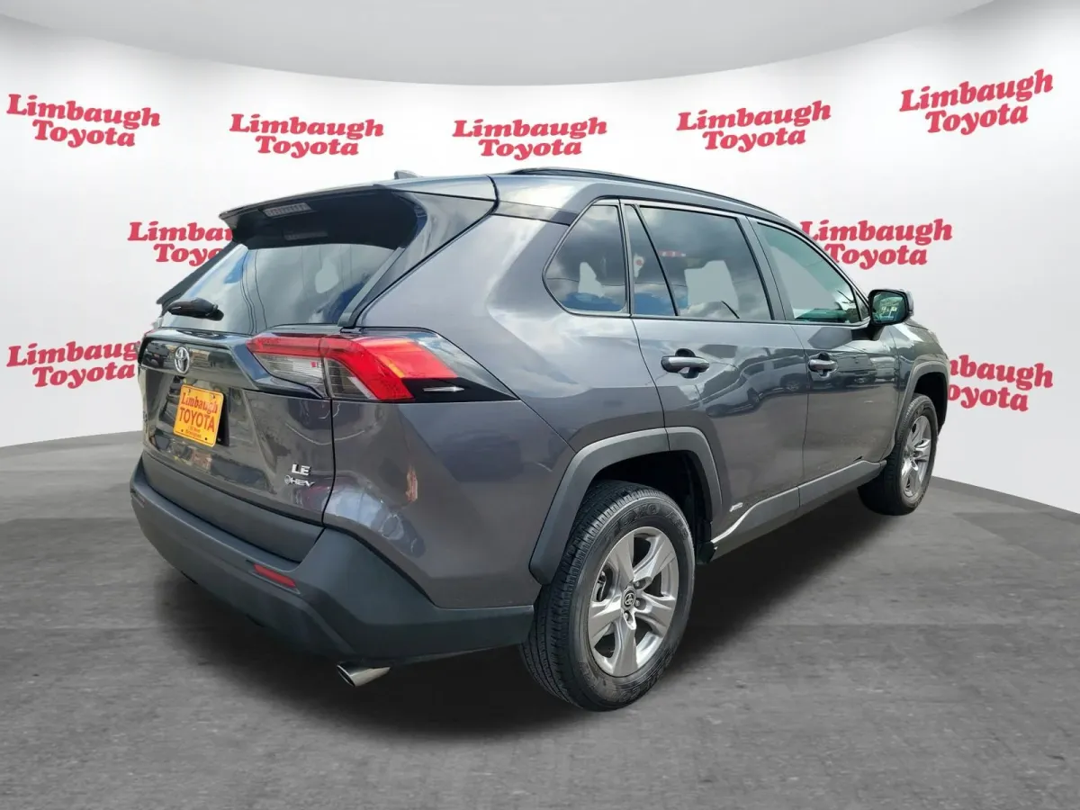 2025 Toyota RAV4 Hybrid LE thumbnail 23