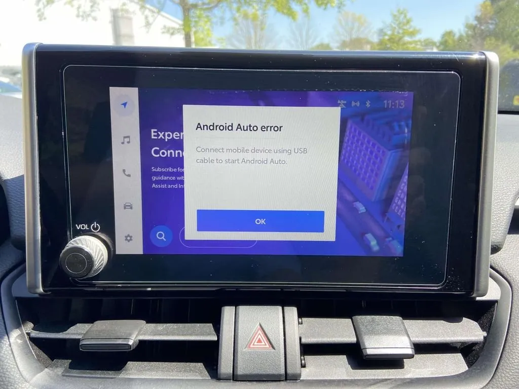 2025 Toyota RAV4 Hybrid Woodland Edition thumbnail 22