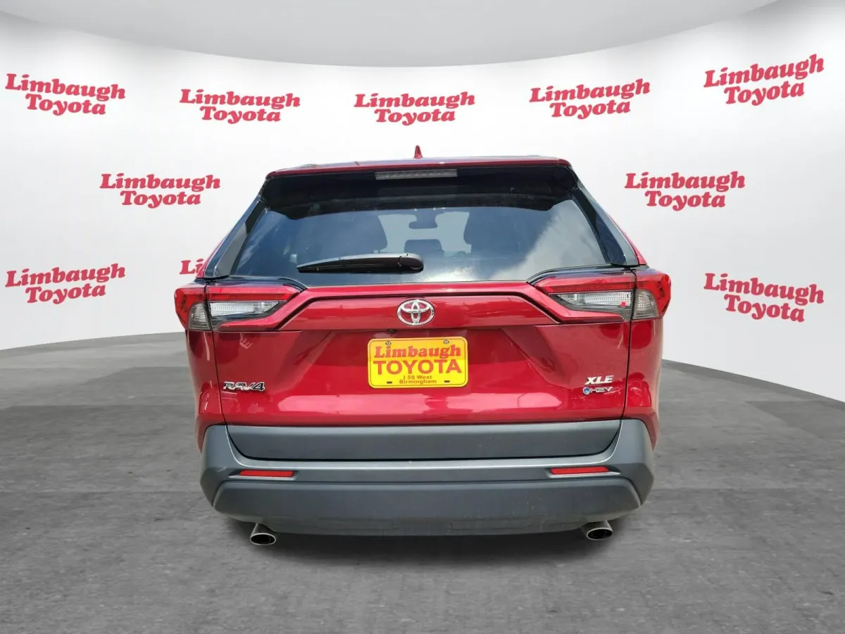 2025 Toyota RAV4 Hybrid XLE thumbnail 21