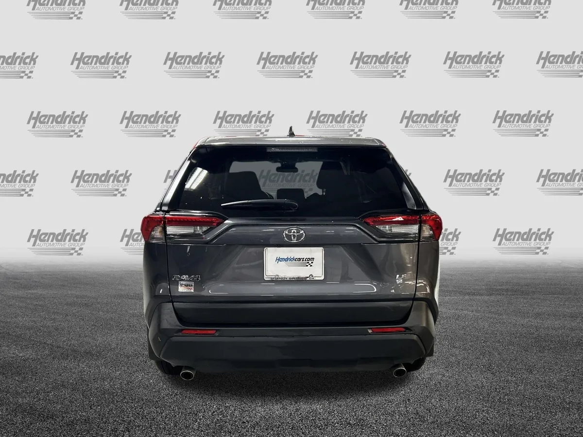 2025 Toyota RAV4 LE thumbnail 9