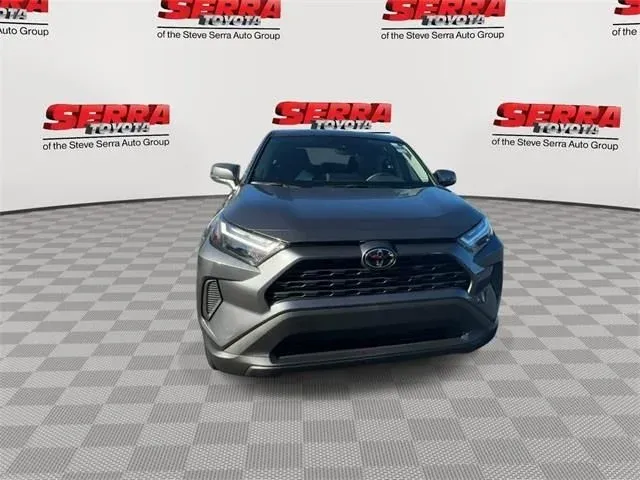 2025 Toyota RAV4 LE thumbnail 5