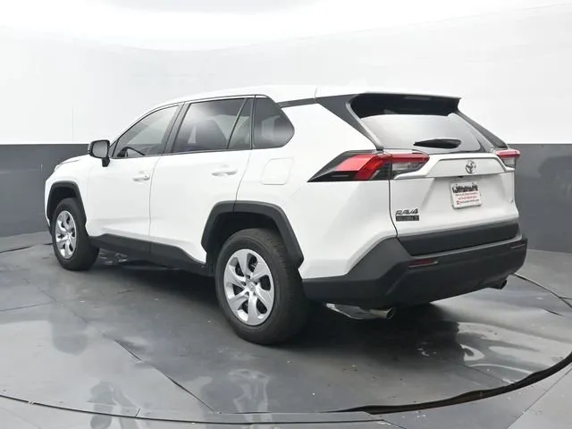 2025 Toyota RAV4 LE thumbnail 3