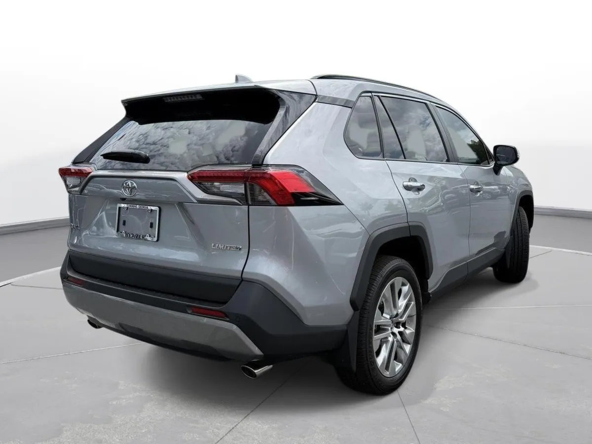 2025 Toyota RAV4 Limited thumbnail 6