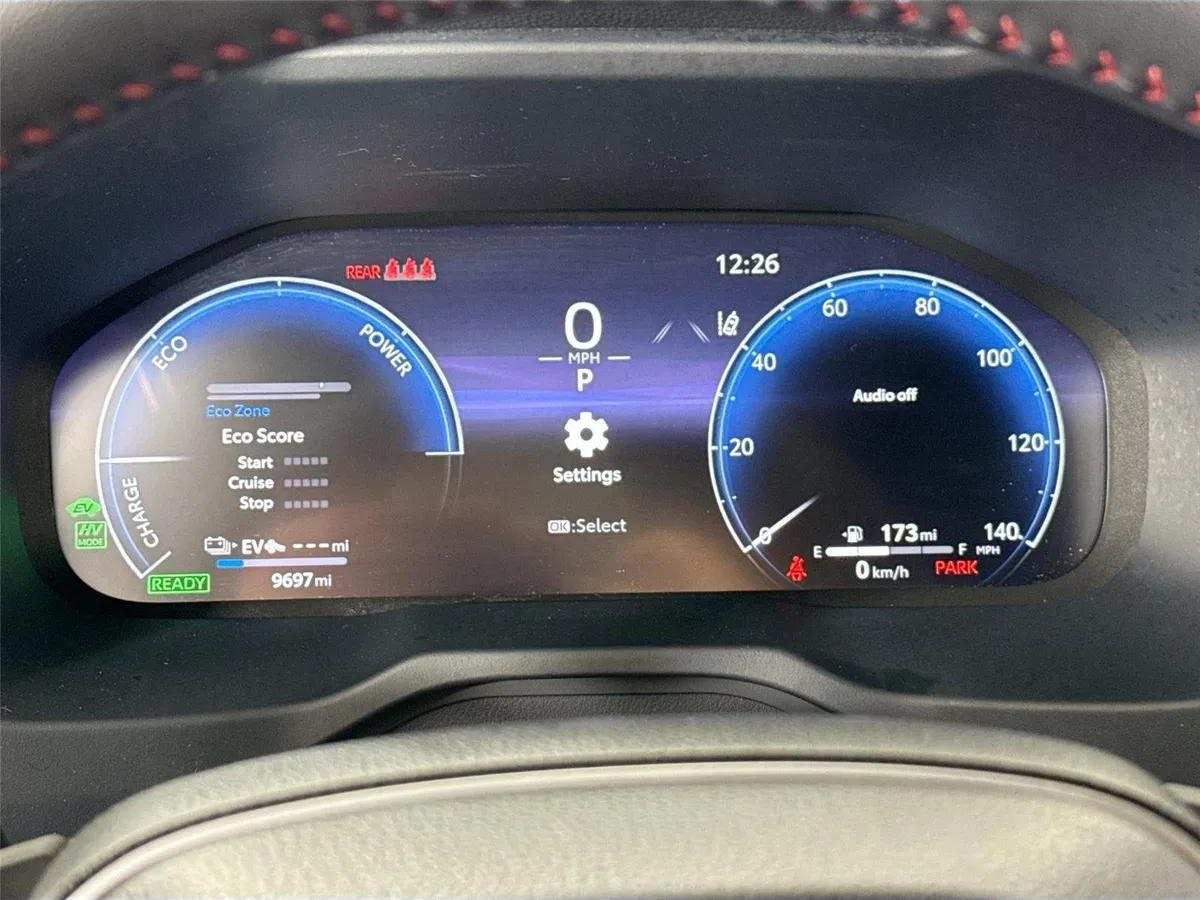 2025 Toyota RAV4 Plug-In Hybrid XSE thumbnail 25