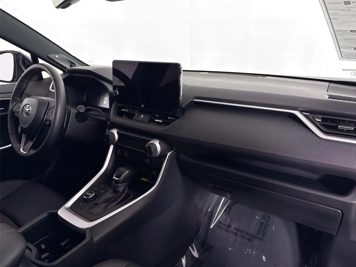2025 Toyota RAV4 Plug-In Hybrid XSE thumbnail 56