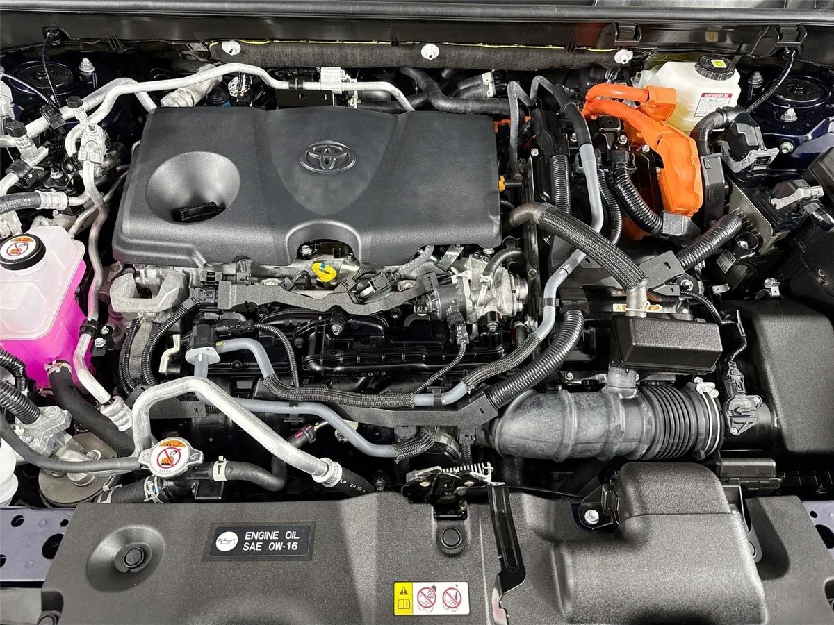 2025 Toyota RAV4 Plug-In Hybrid XSE thumbnail 57
