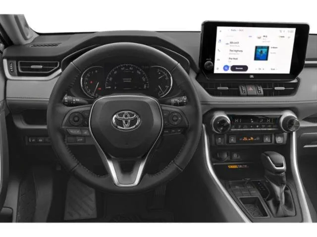 2025 Toyota RAV4 XLE thumbnail 7
