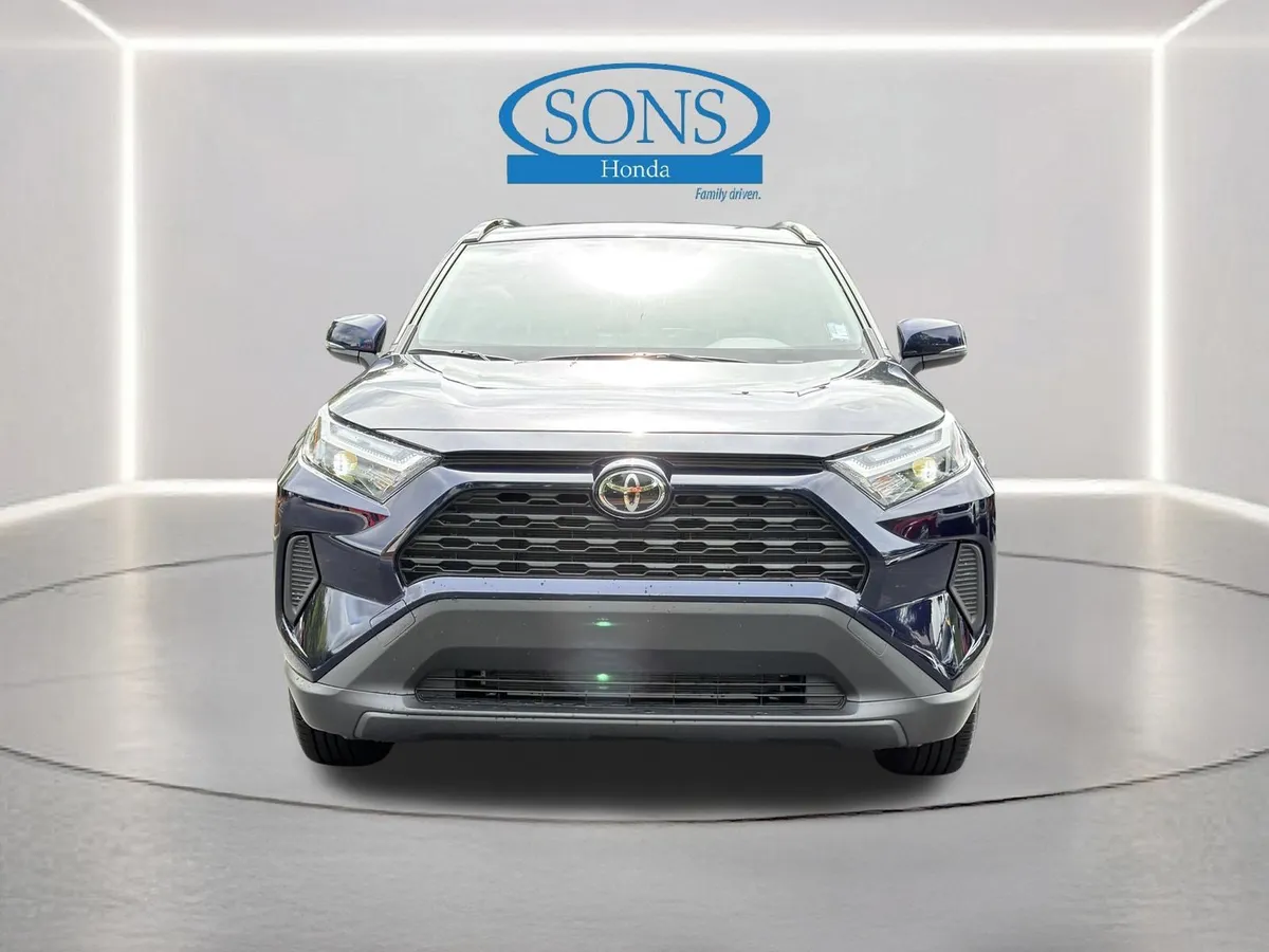 2025 Toyota RAV4 XLE thumbnail 29