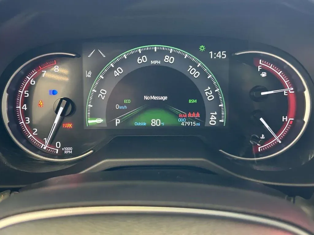 2025 Toyota RAV4 XLE Premium thumbnail 27