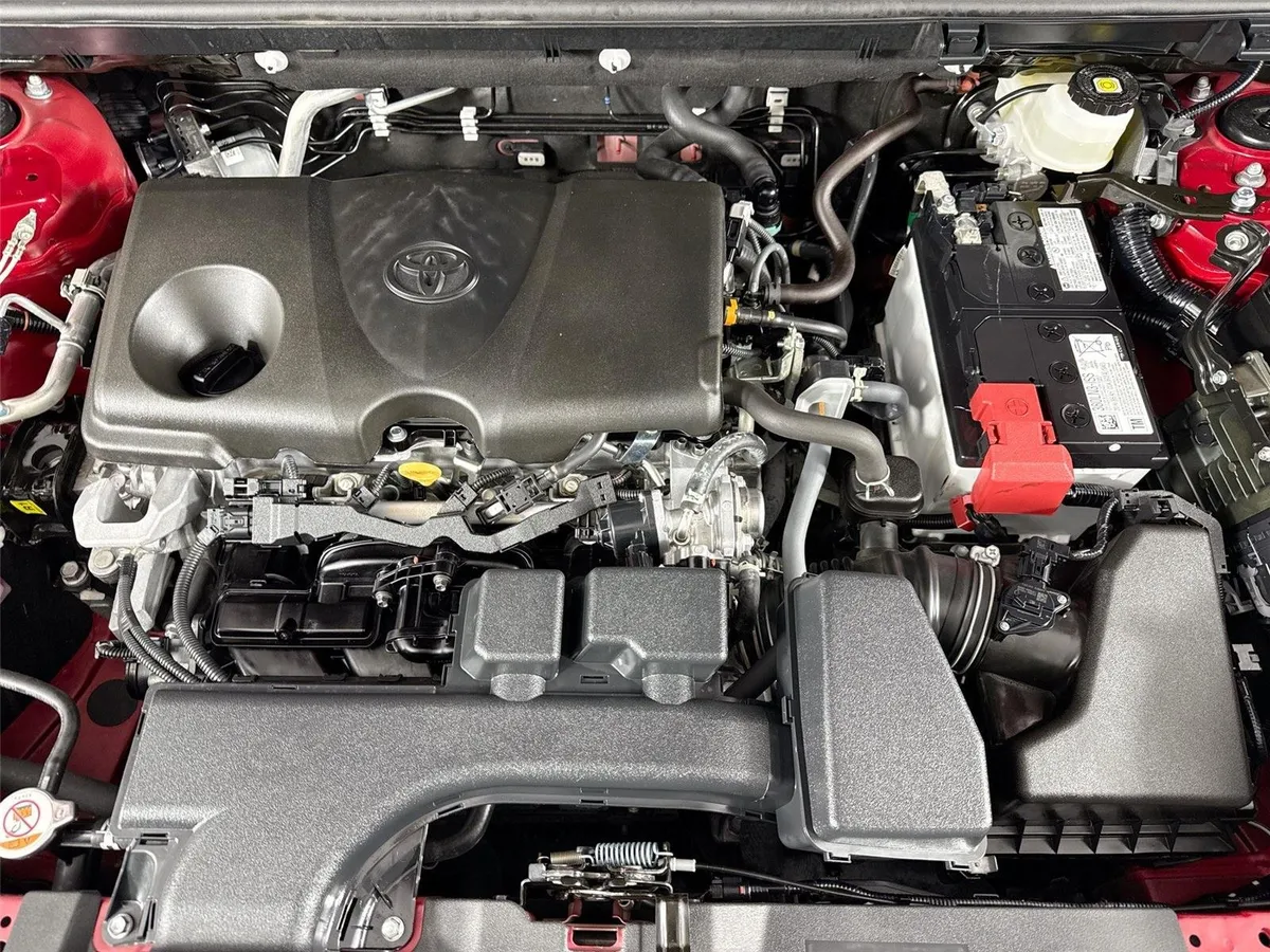2025 Toyota RAV4 XLE Premium thumbnail 44