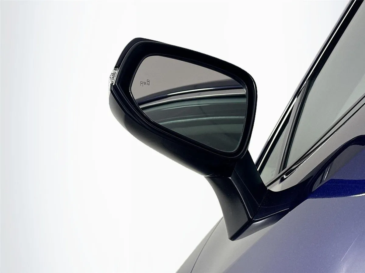 2025 Toyota RAV4 XLE Premium thumbnail 5