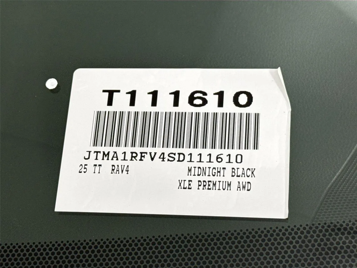 2025 Toyota RAV4 XLE Premium thumbnail 45