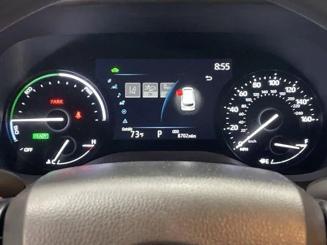 2025 Toyota SIENNA LE thumbnail 20