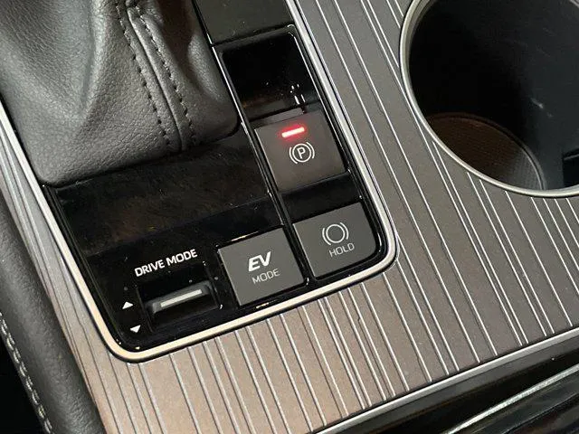 2025 Toyota SIENNA LE thumbnail 22