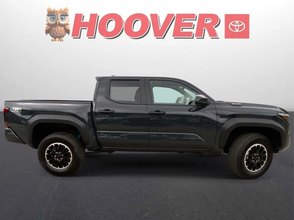 2025 Toyota Tacoma Hybrid TRD Off Road thumbnail 2