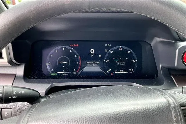 2025 Toyota Tacoma Hybrid TRD Off Road thumbnail 12