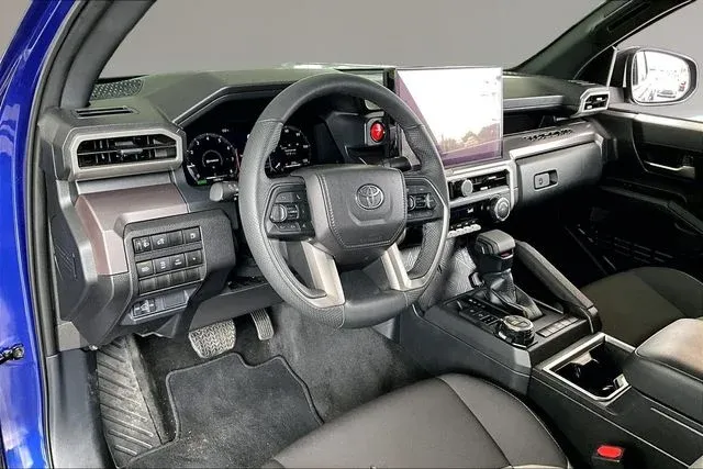 2025 Toyota Tacoma Hybrid TRD Off Road thumbnail 14