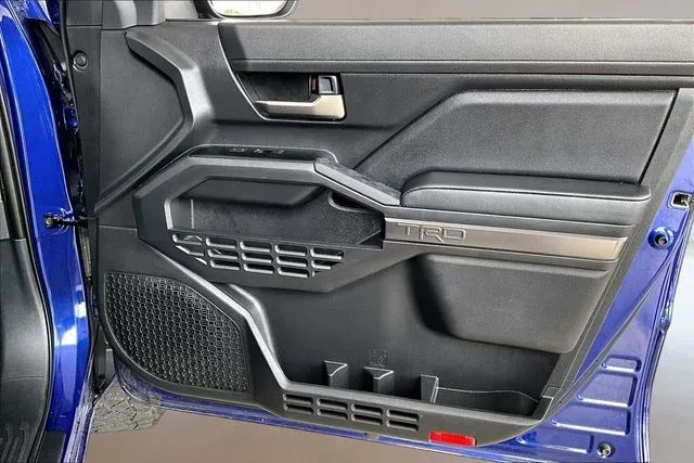 2025 Toyota Tacoma Hybrid TRD Off Road thumbnail 25