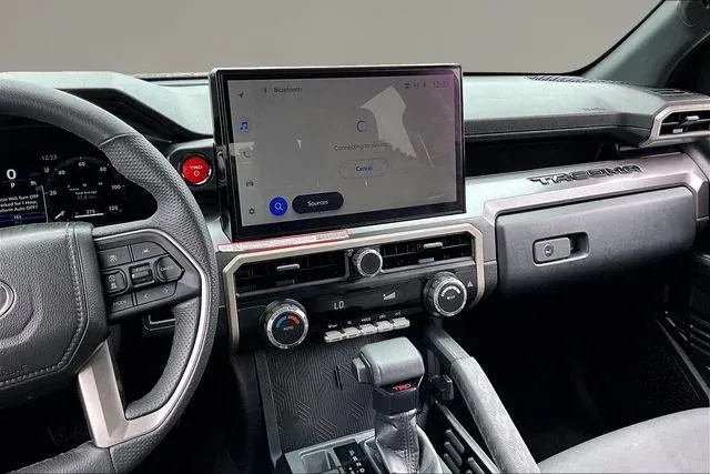 2025 Toyota Tacoma Hybrid TRD Off Road thumbnail 9