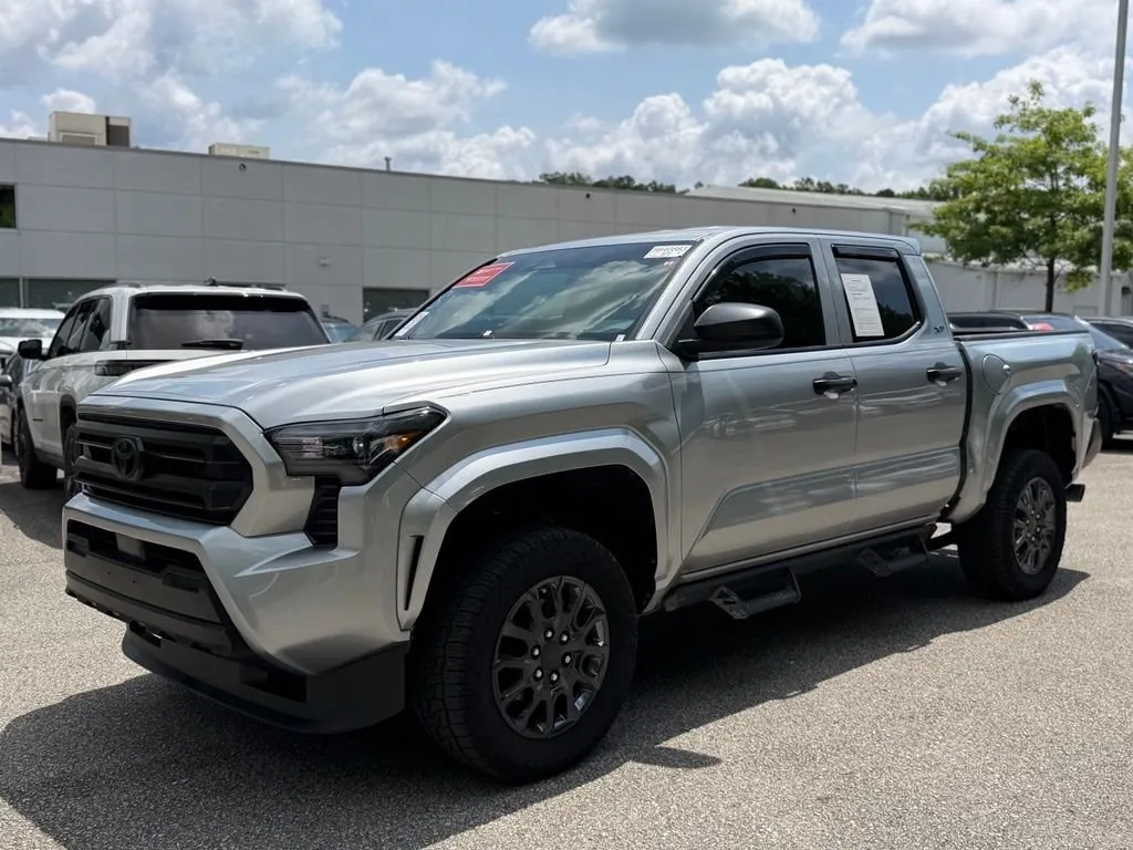 2025 Toyota Tacoma SR thumbnail 2