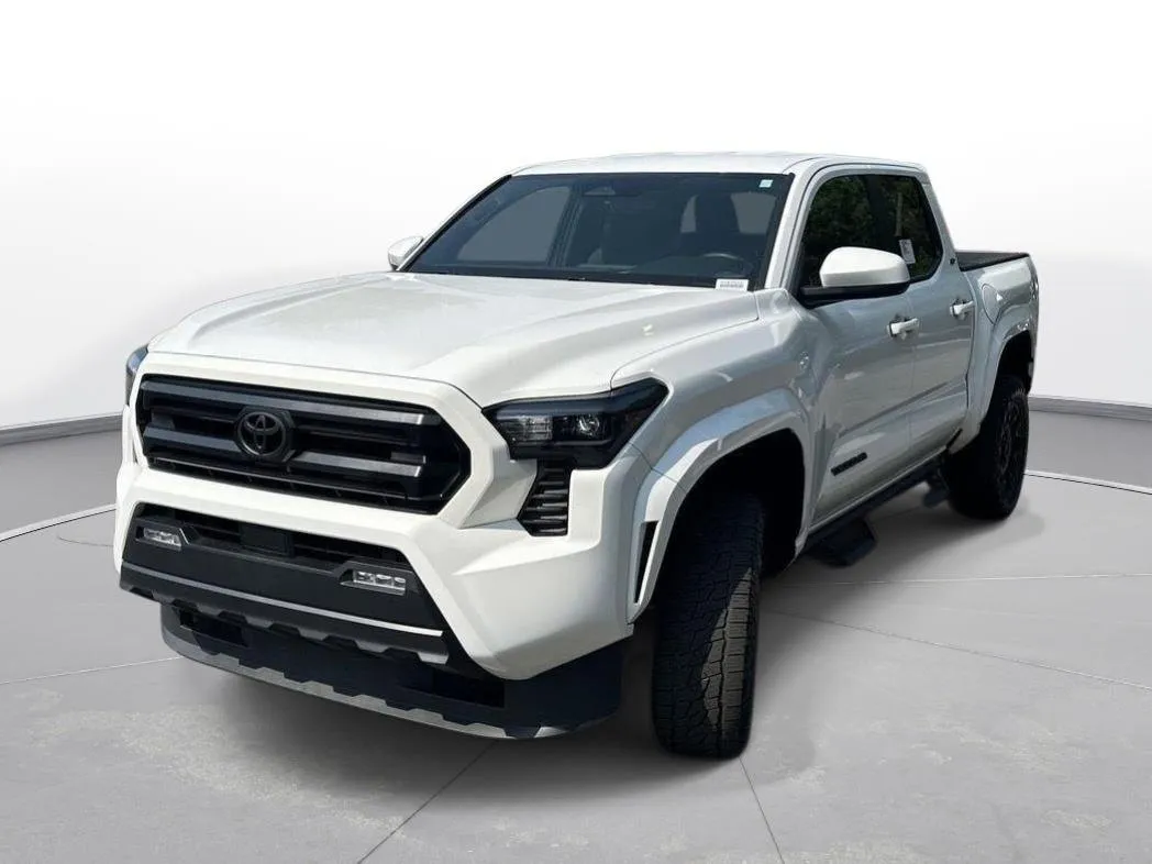 2025 Toyota Tacoma SR5 thumbnail 2