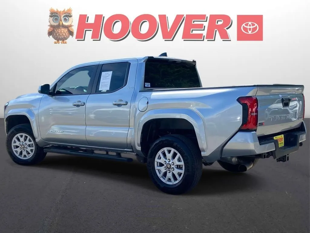 2025 Toyota Tacoma SR5 thumbnail 5