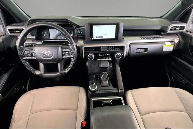 2025 Toyota Tacoma SR5 thumbnail 7