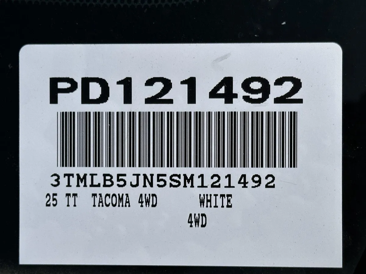 2025 Toyota Tacoma TRD Off Road thumbnail 15
