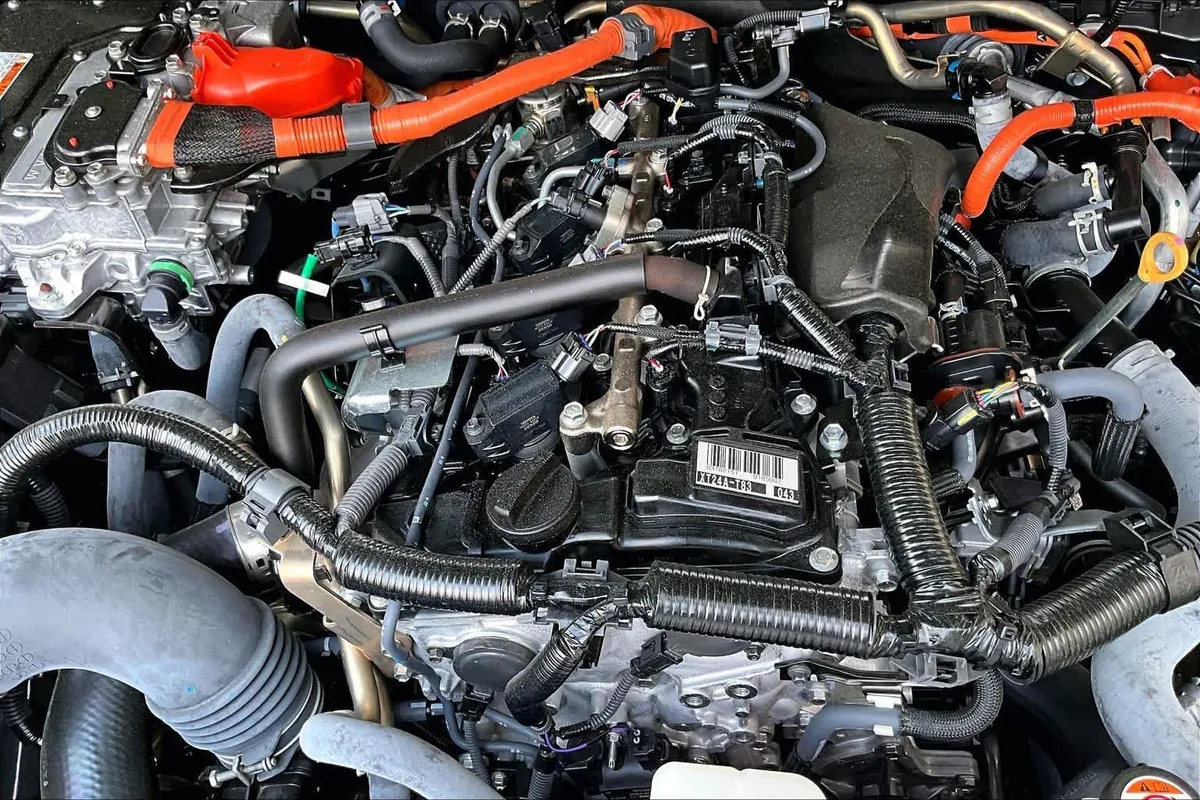 2025 Toyota Tacoma TRD Off Road Hybrid thumbnail 33