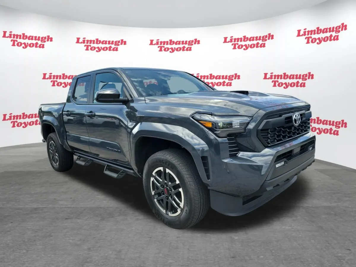 2025 Toyota Tacoma TRD Sport thumbnail 17