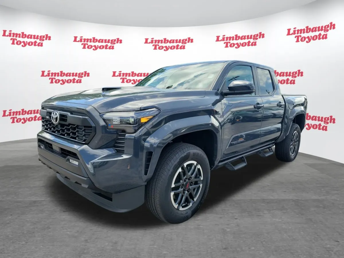 2025 Toyota Tacoma TRD Sport thumbnail 19