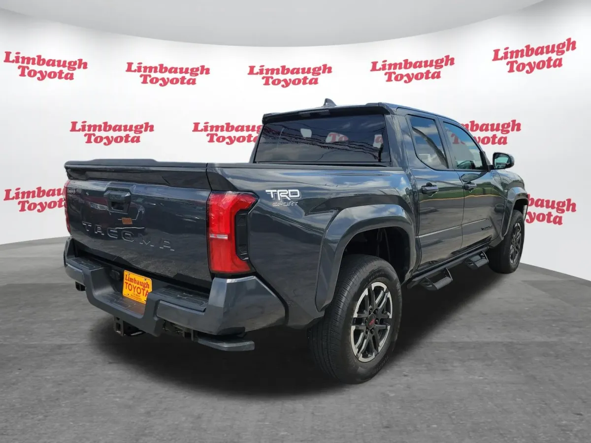 2025 Toyota Tacoma TRD Sport thumbnail 21