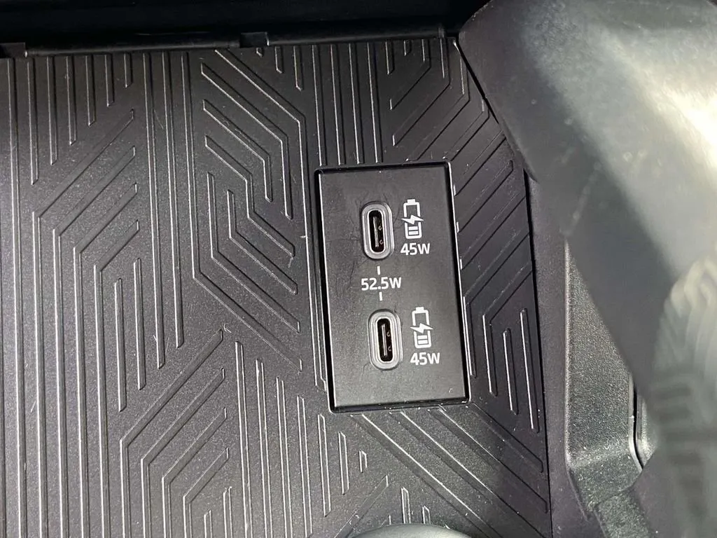 2025 Toyota Tacoma TRD Sport thumbnail 31