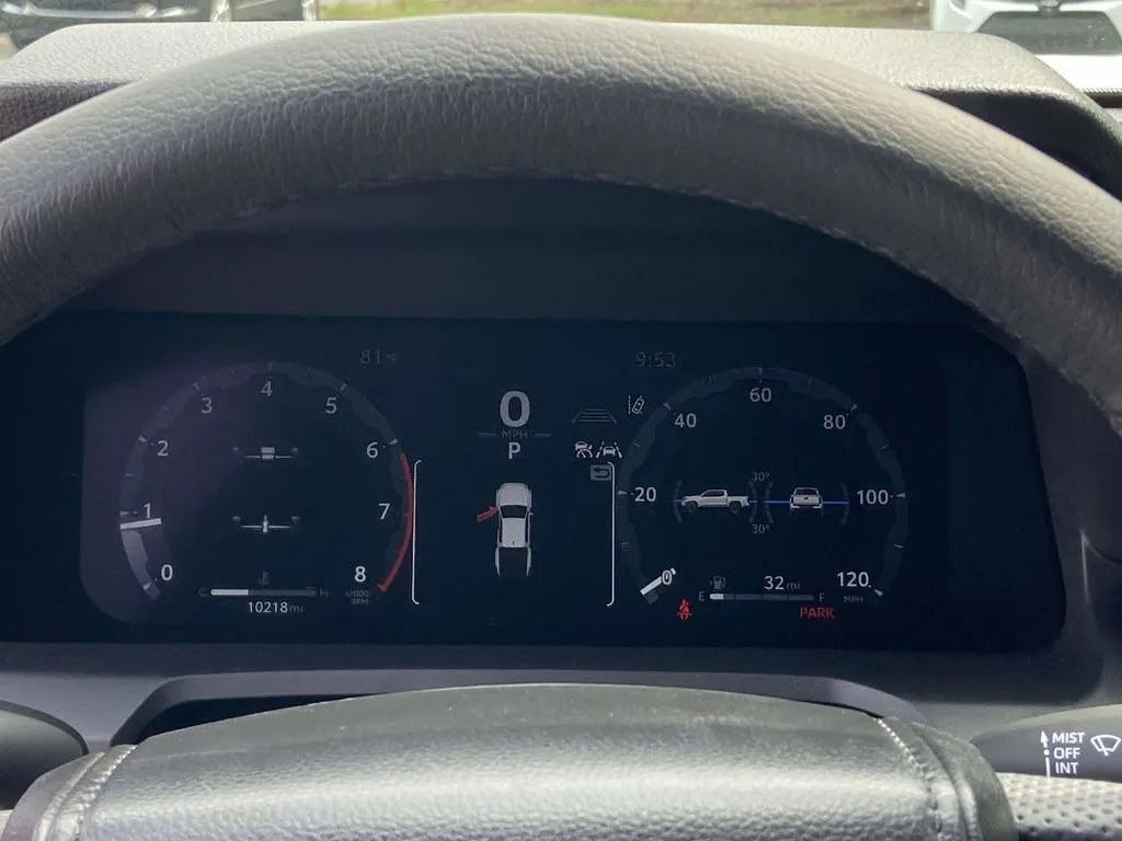 2025 Toyota Tacoma TRD Sport thumbnail 35