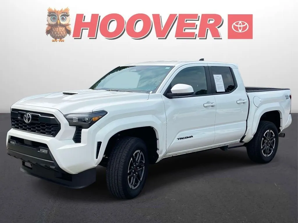 2025 Toyota Tacoma TRD Sport thumbnail 5