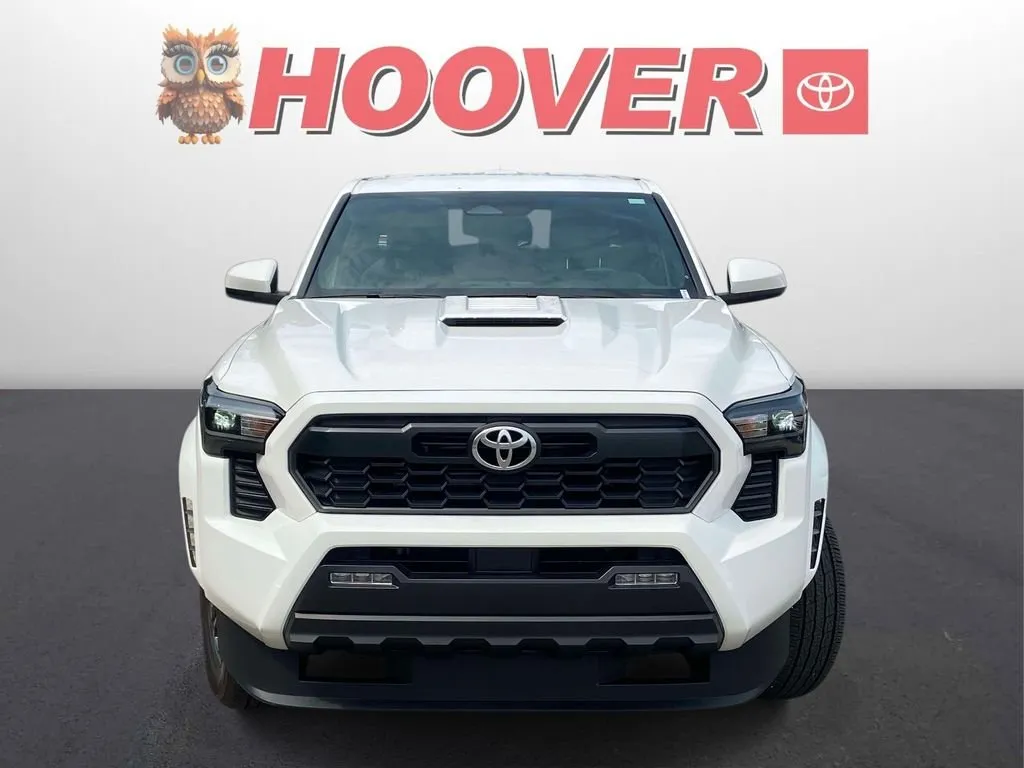 2025 Toyota Tacoma TRD Sport thumbnail 6
