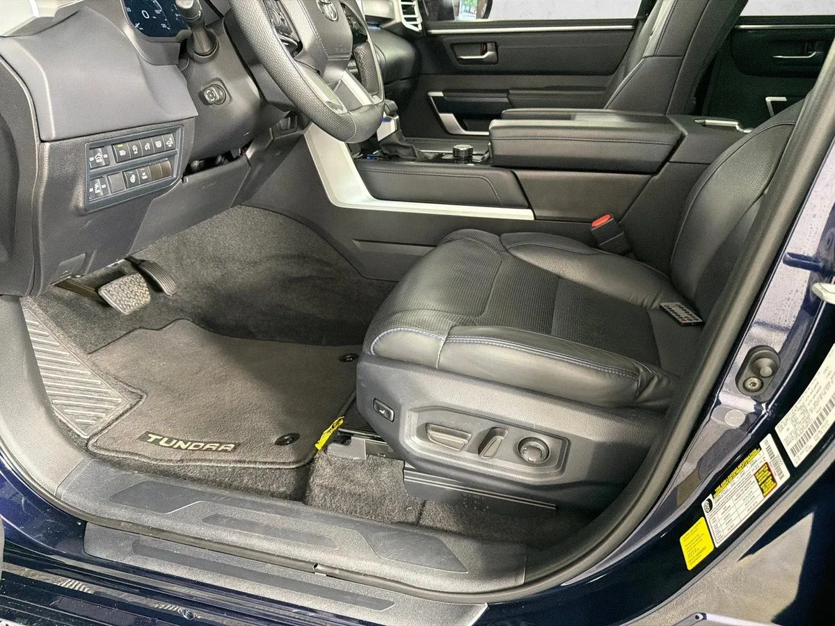 2025 Toyota Tundra 2WD Platinum thumbnail 10