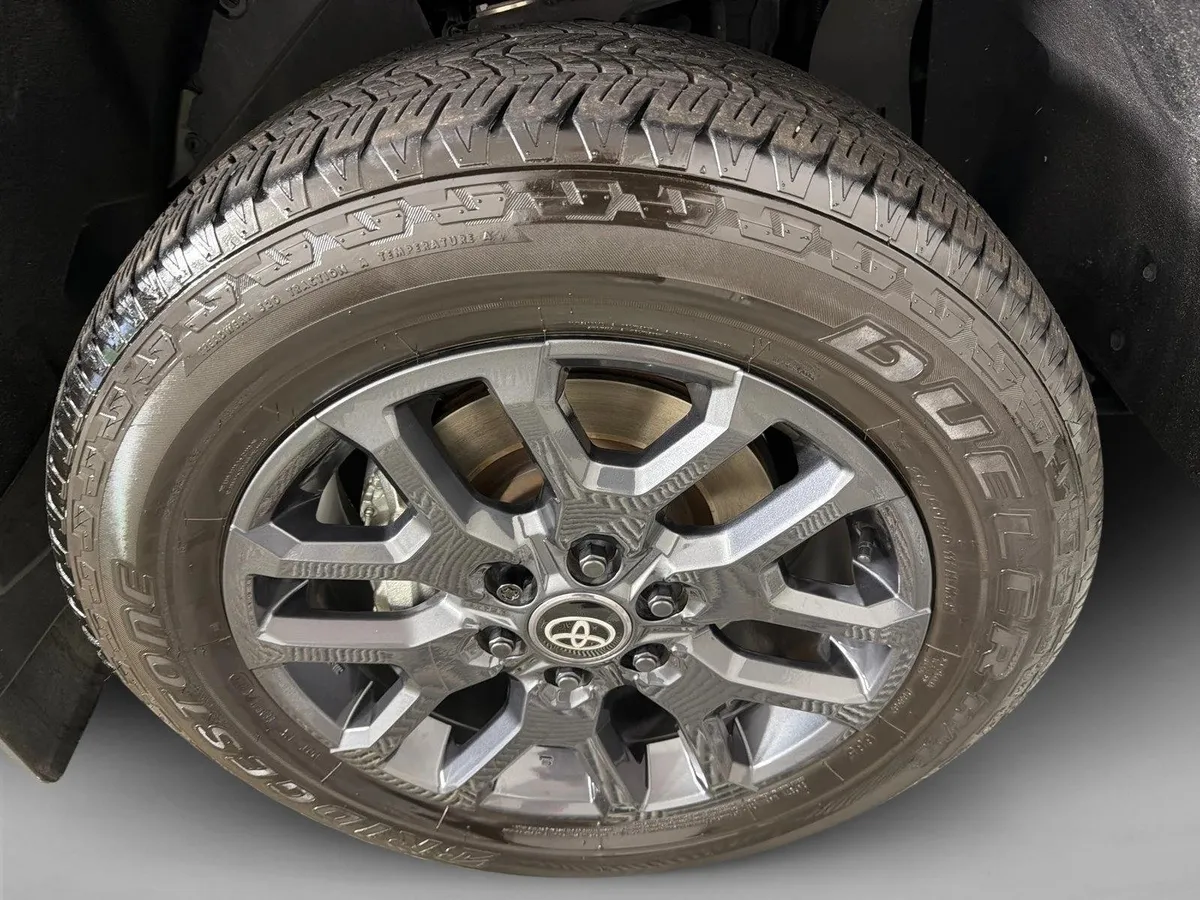 2025 Toyota Tundra 2WD Platinum thumbnail 13