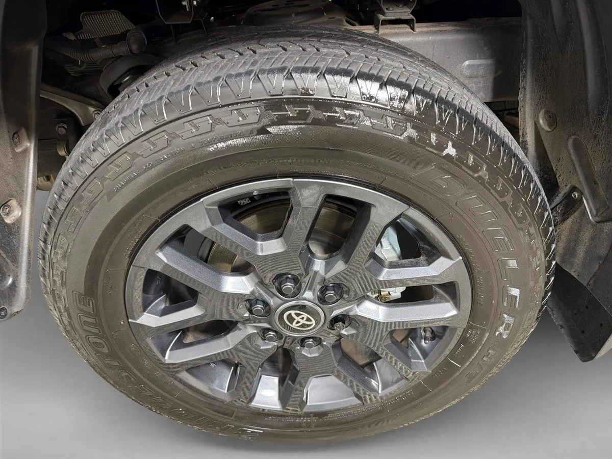 2025 Toyota Tundra 2WD Platinum thumbnail 20